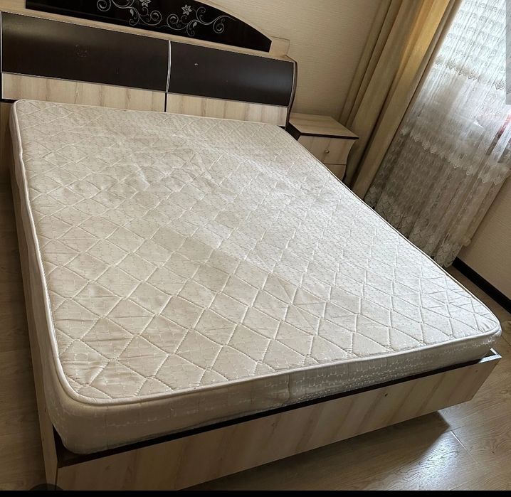 Матрас бу 160 на 200 см