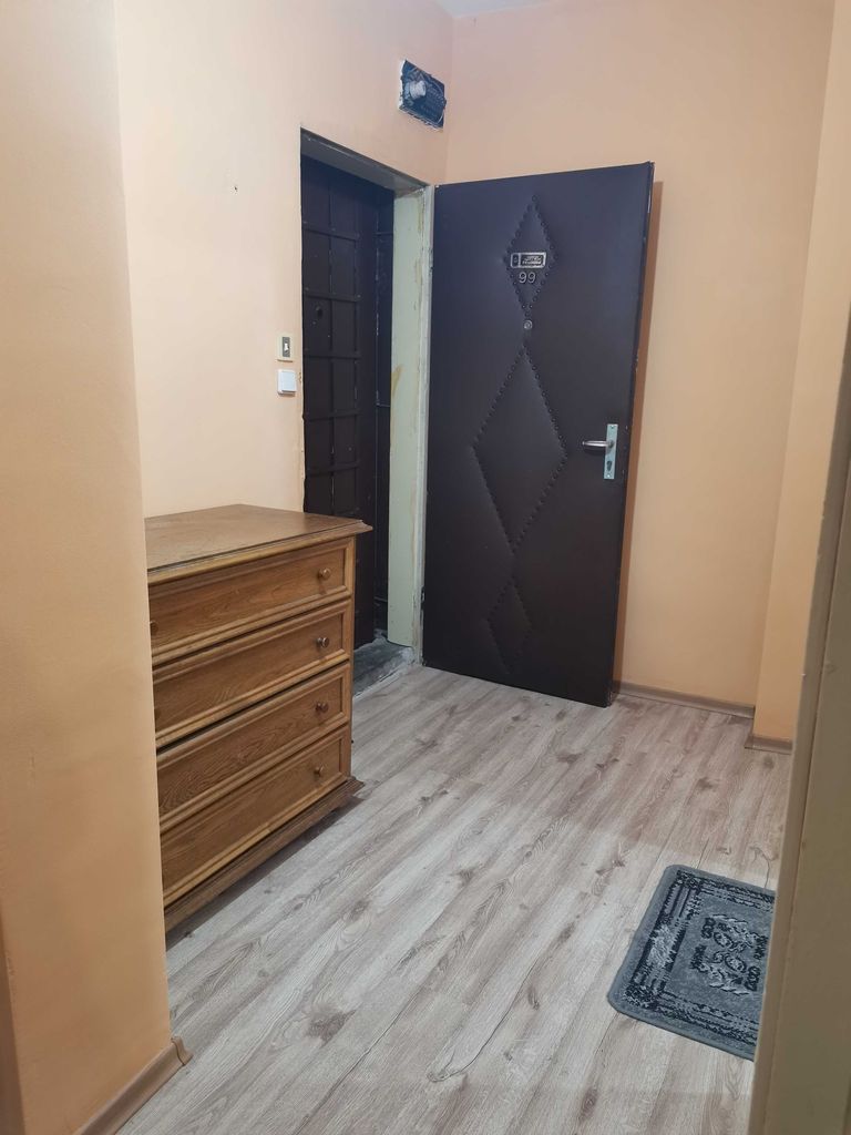 Дава се под наем Двустаен апартамент в Враца, Река Лева - 64 кв.м за 306 € - Снимка #5