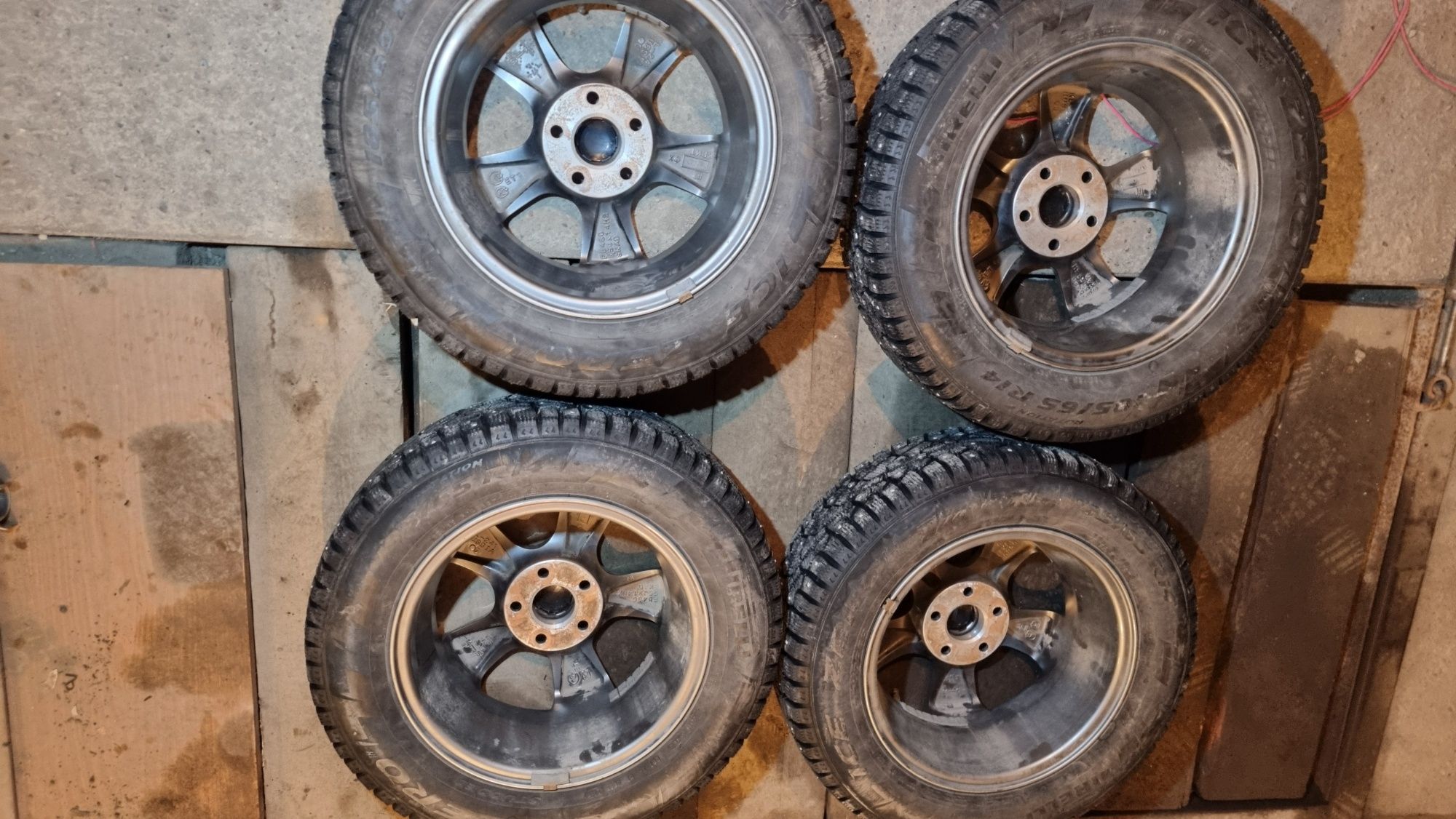 Продам шины с дисками Pirelli Ace Zero