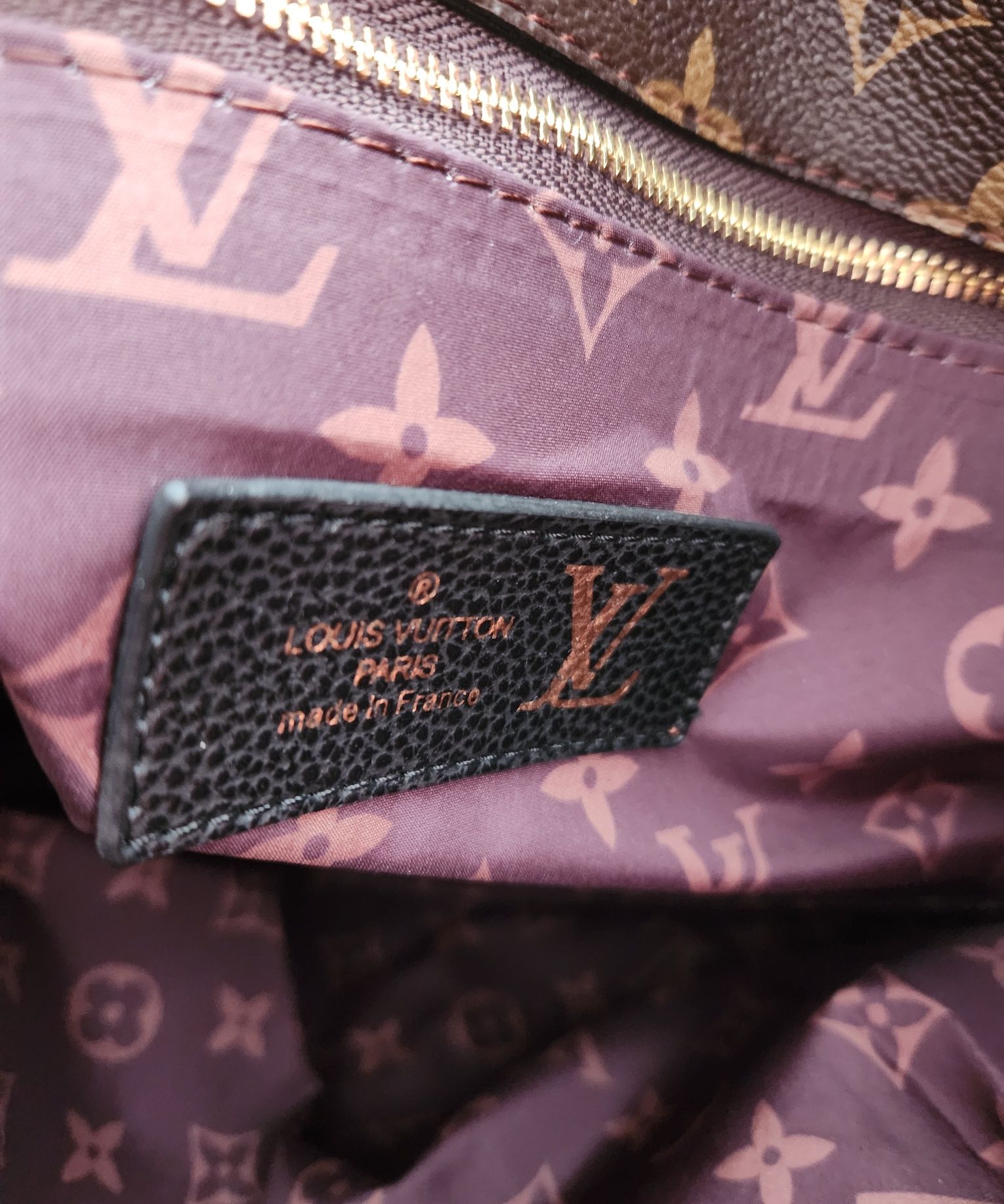 Дамска чанта louis vuitton