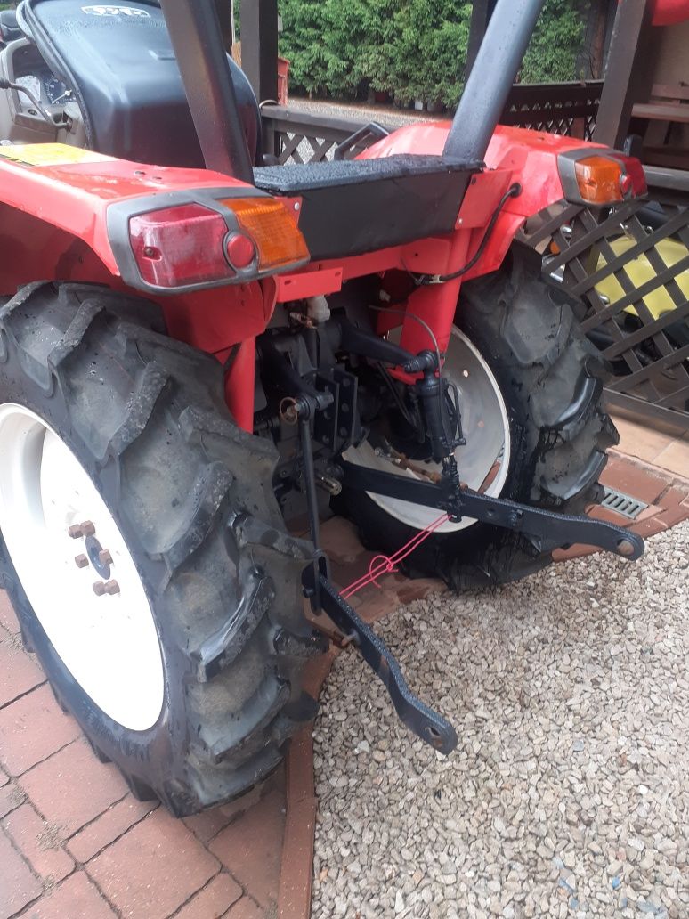 Tractor japonez kubota yanmar AF 24cp model bun