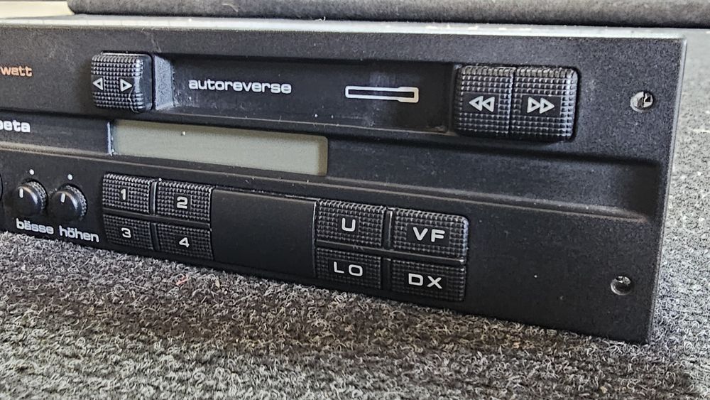 Casetofon original Blaupunkt Volkswagen Beta III

Stare buna de functi
