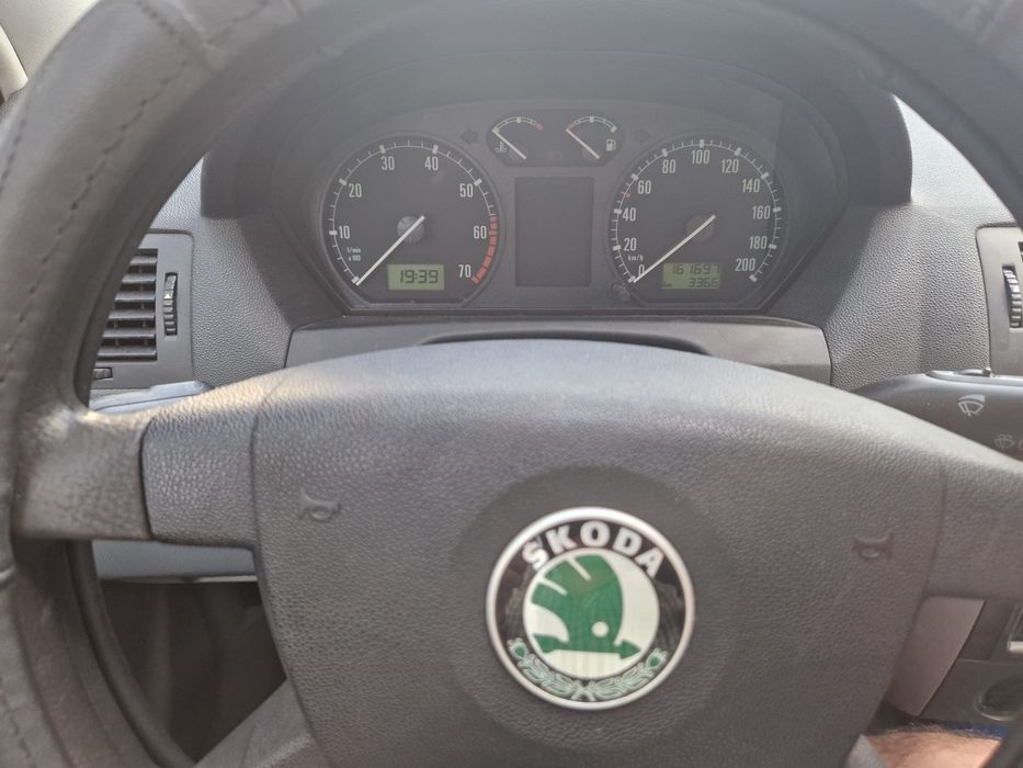 Skoda Fabia benzina