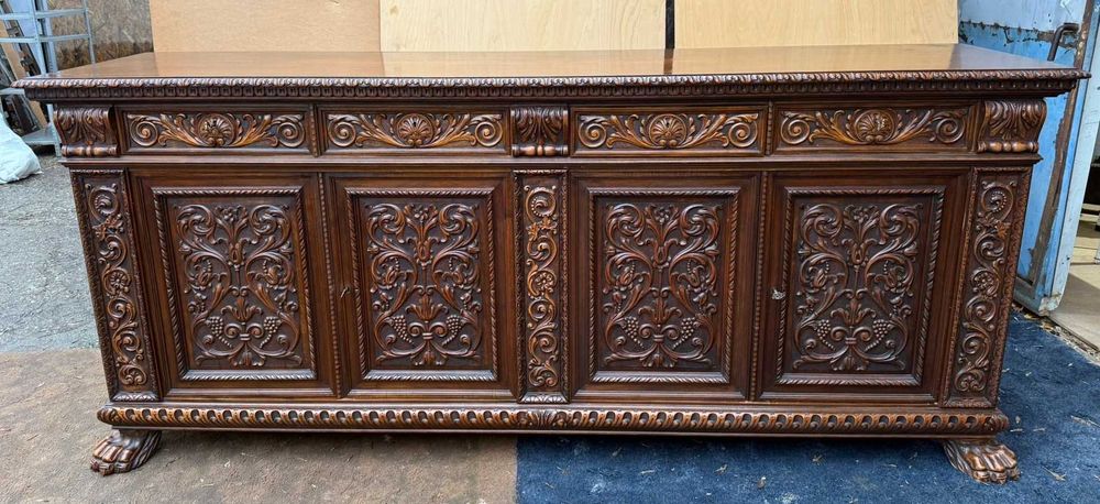Servanta Vintage Stil Neo Baroc cu elemente sculptate; Bufet; Comoda