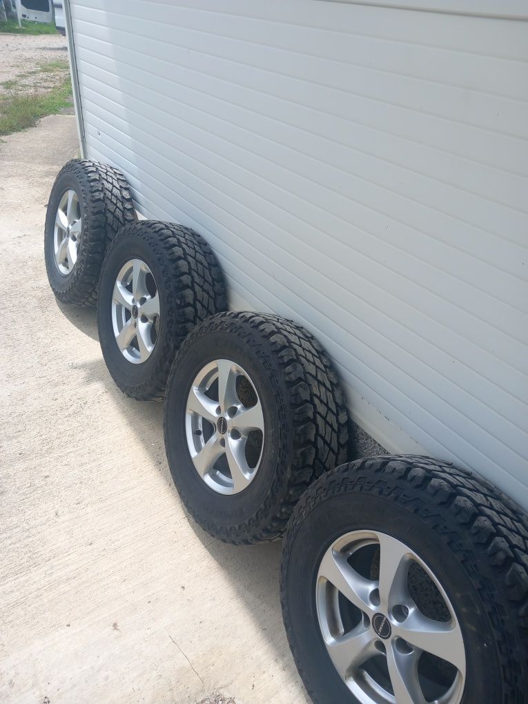 Гуми 16" Cooper Discoverer с джанти