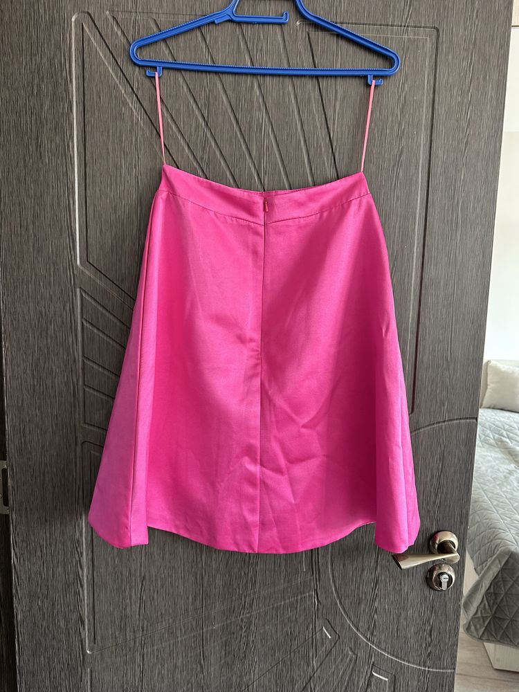 Нови поли различни модели Zara