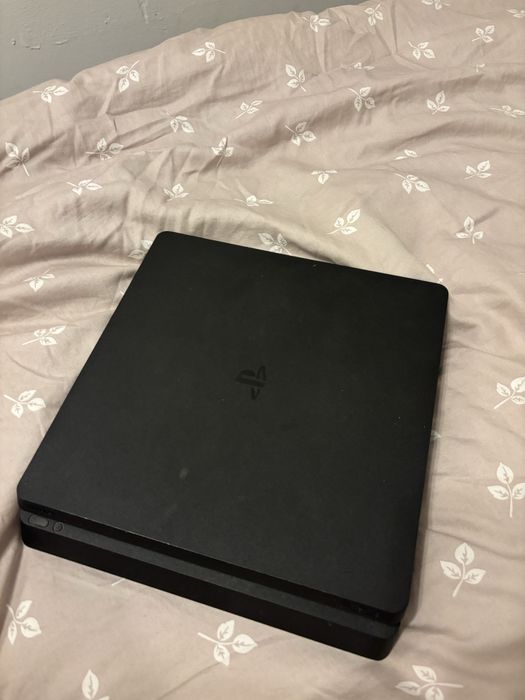Playstation 4 + FC 26