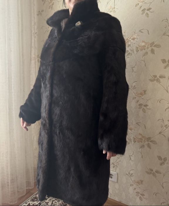 Продам норковую шубу, в хорошем состоянии.
