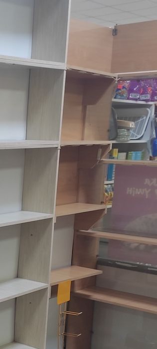 Продам настенные полки.