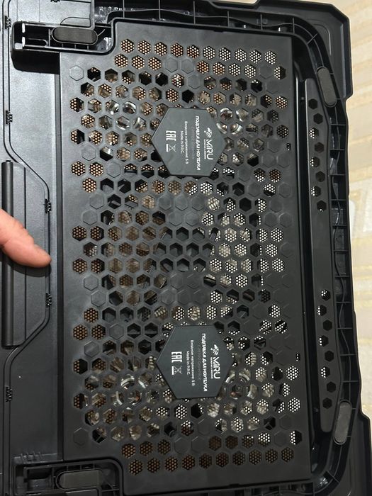 Подставка MIRU с вентиляторами для ноутбука