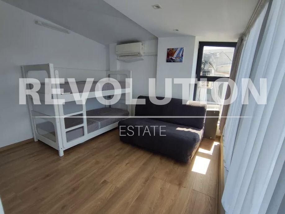 Дава се под наем Тристаен апартамент в Варна, Червен площад - 70 кв.м за 800 € - Снимка #6