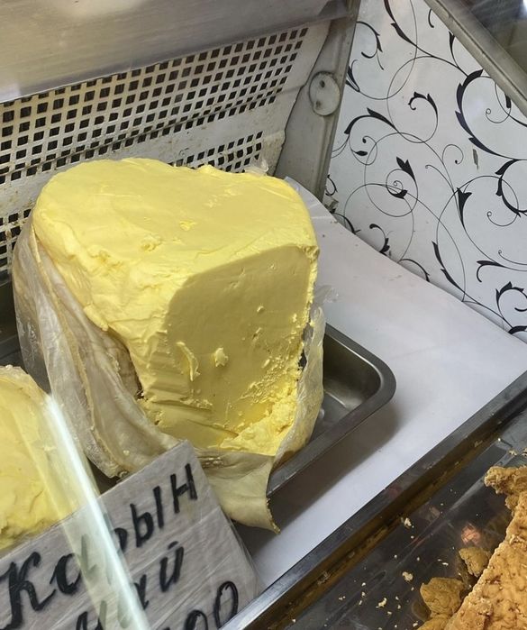 Май, иримшик, курт, кымыз, сметана, сливки.