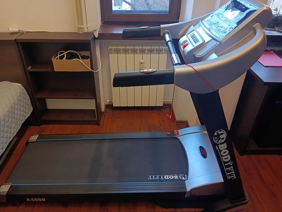 Banda de alergat BodyFit A5000