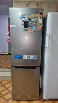 Продам холодильник SAMSUNG сенсорный