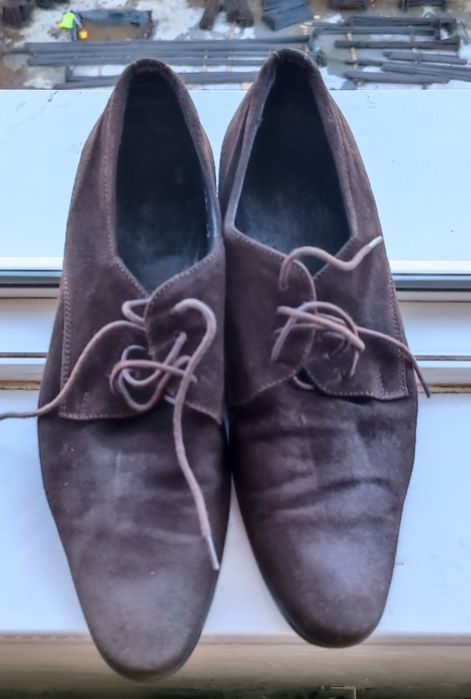 Vând pantofi bărbătești