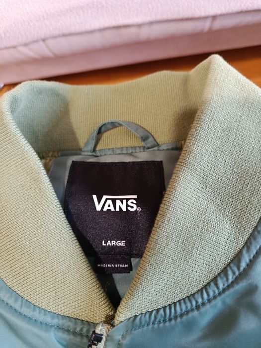 Оригинални Зимни якета Vans - чисто нови с етикет