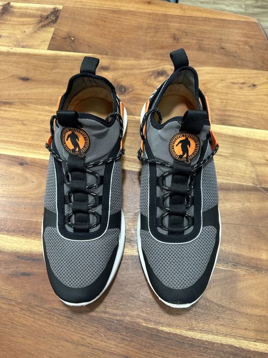 Продавам обувки bikkembergs 44 номер