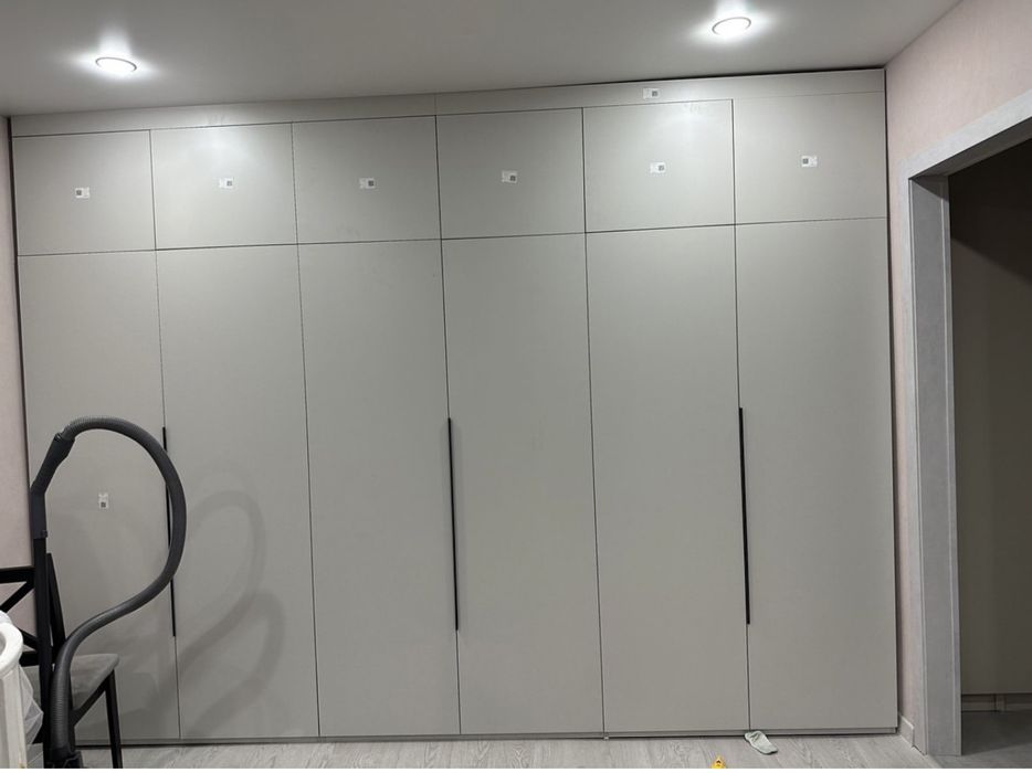 Продам новый шкаф