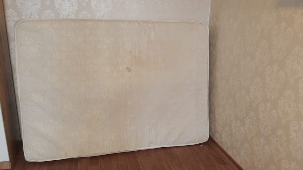 Продам матрас для кровати
