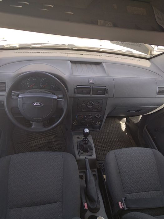 Форд транзит канект 1.8.тди 2003г.