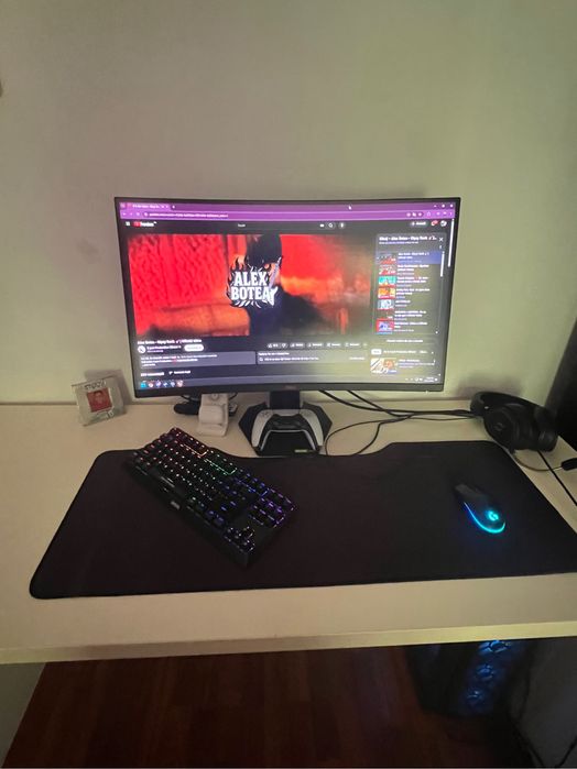 Monitor gaming 27 inch 144 hz  1ms