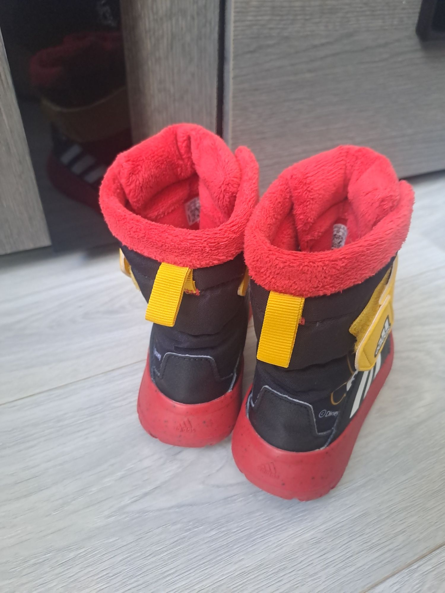 Детски зимни обувки Adidas