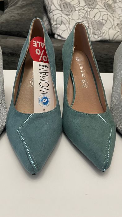 Обувки с висок ток