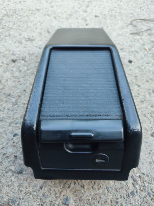 Привозные запчасти на Мерседес 124