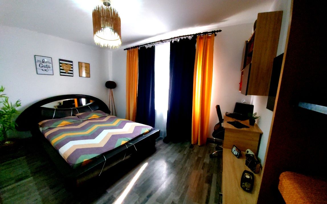 Vând apartament 2 camere