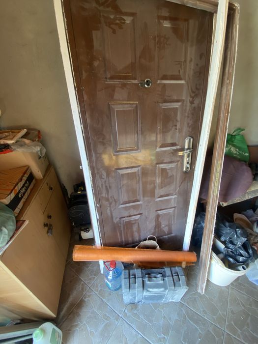 Usa de intrare Apartament