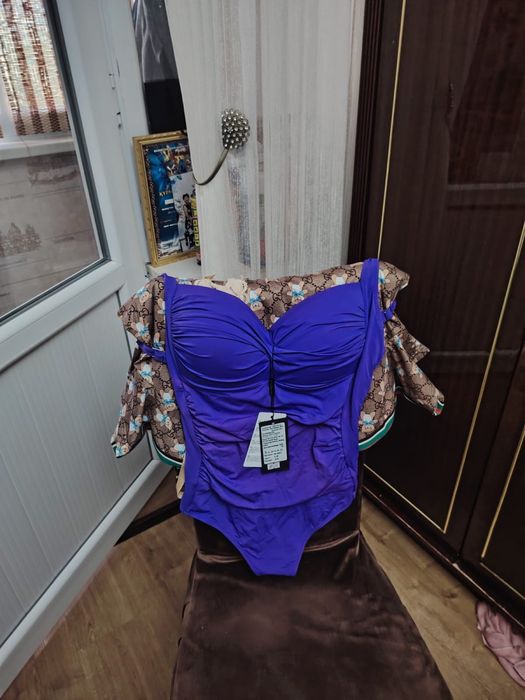 Продам купальник новый