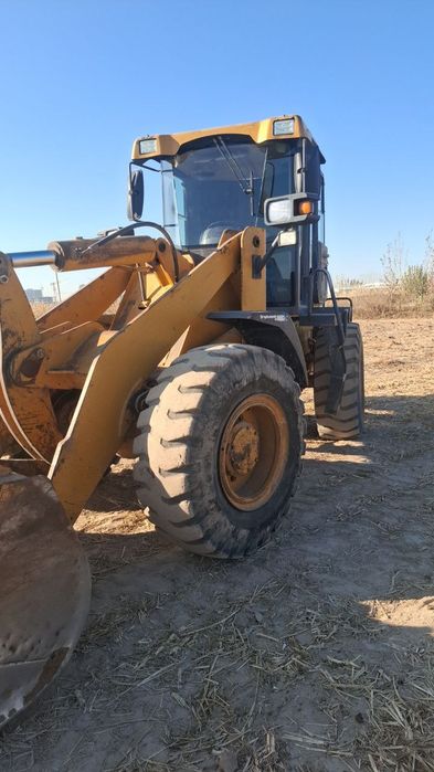 Traktor Hon sotiladi