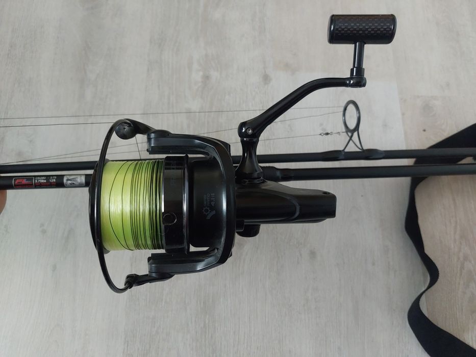 Продава се комплект въдица с макара!
Въдица: FL 360
Макара: PROLOGIC E