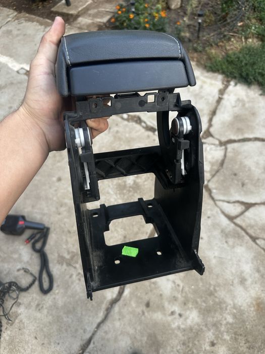 Подлакътник за Шкода Октавия 2 фейслифт