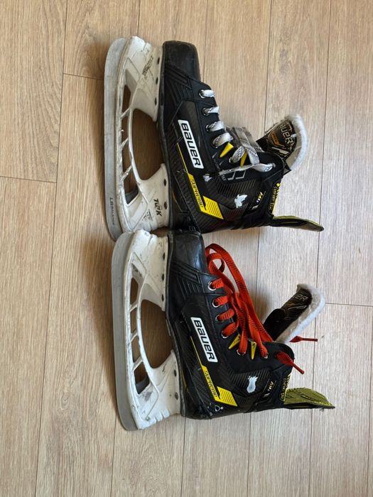 Коньки Bauer Supreme