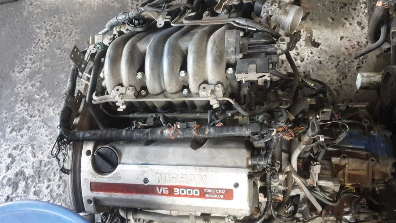 Двигатель VQ30 NISSAN 33 кузов