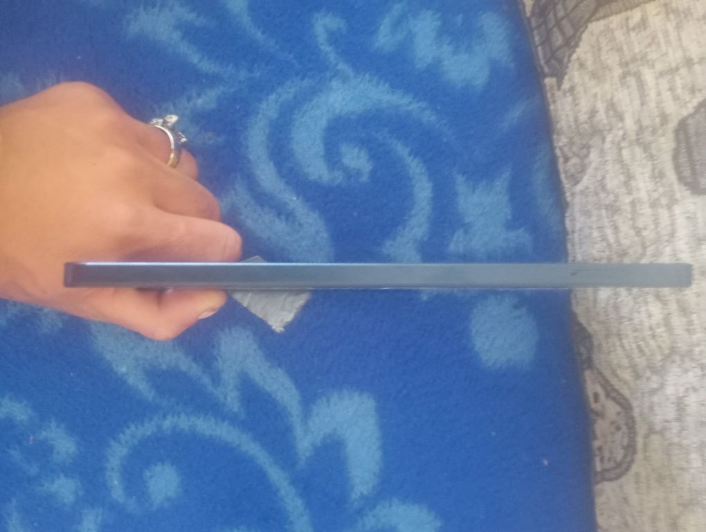 Vand tableta Samsung Galaxy tab a9 funcționează