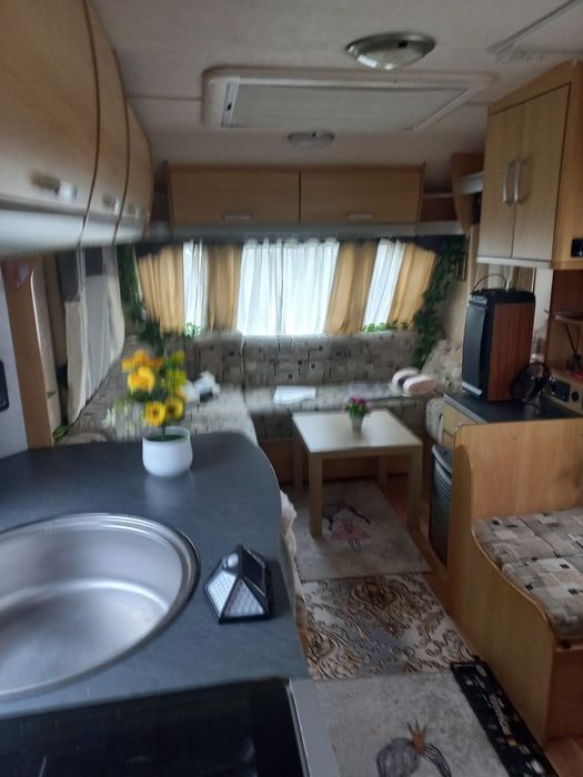 Vând rulotă sterling europa