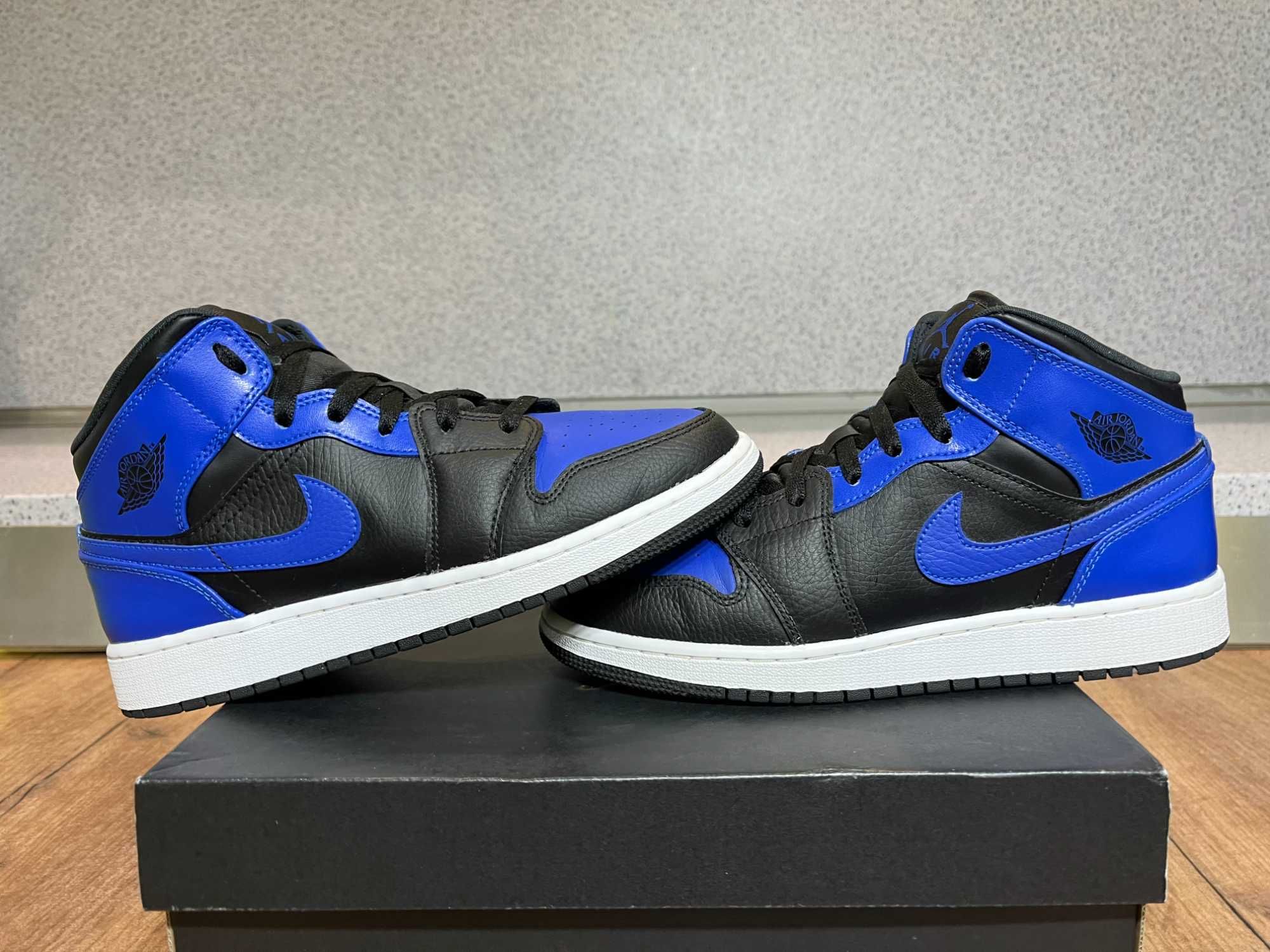 ОРИГИНАЛНИ *** Nike Air Jordan 1 Mid Hyper Royal Blue Black