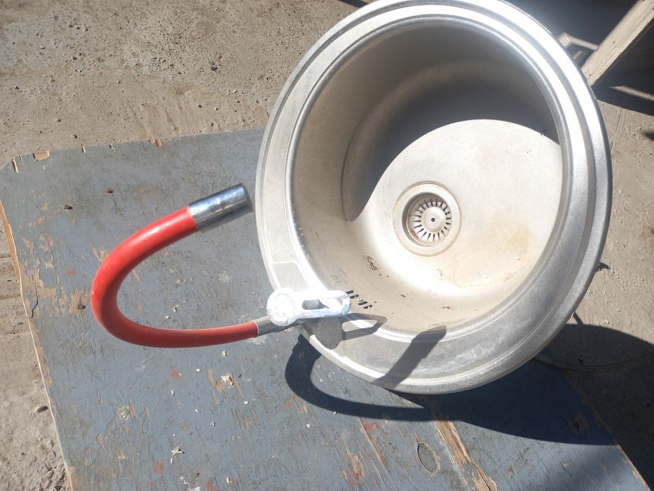 Продам срочно мойка кухни
