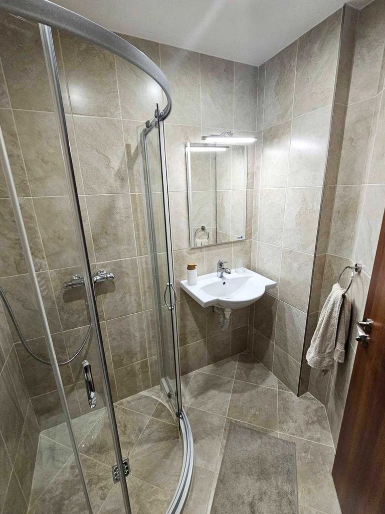 Продава се Тристаен апартамент в Балчик - 92 кв.м за 2120 €/кв.м - Снимка #9