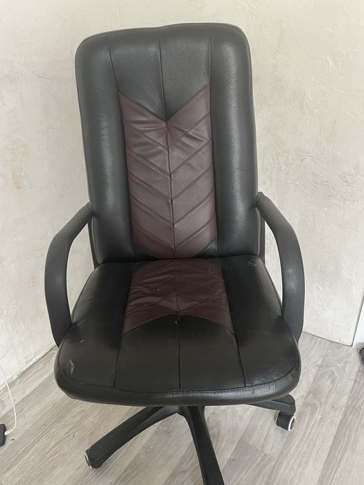 Продам офисное кресло