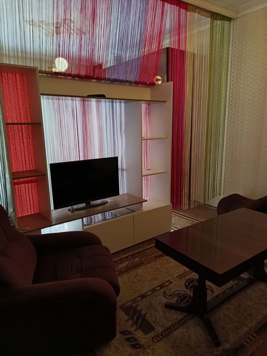 Продава се Тристаен апартамент в София, Белите брези - 75 кв.м за 2227 €/кв.м - Снимка #2