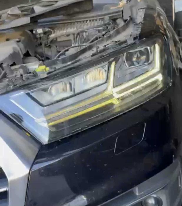 Reconditionare far Audi Q3,Q5 inlocuire fibra Led ,module Led,sticle