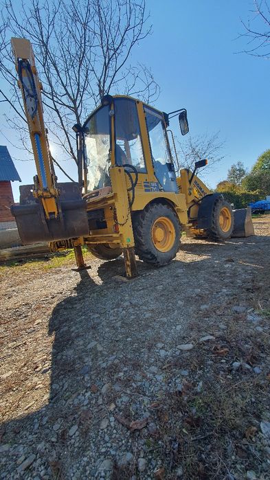 Buldoexcavator KOMATSU