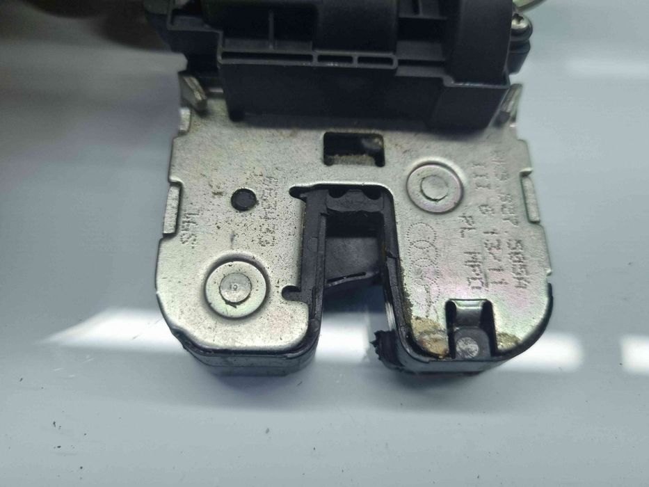 Broasca haion Audi A3 Sportback (8PA) [Fabr 2004-2013] 8K9827505A