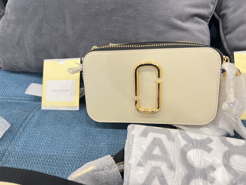 Mark Jacobs The snapshot camera bag.100%ориг.Със сериен номер,етикети!
