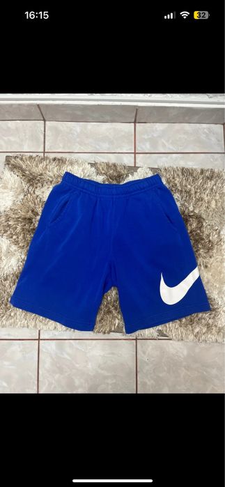 Pantaloni scurti Nike albastrii