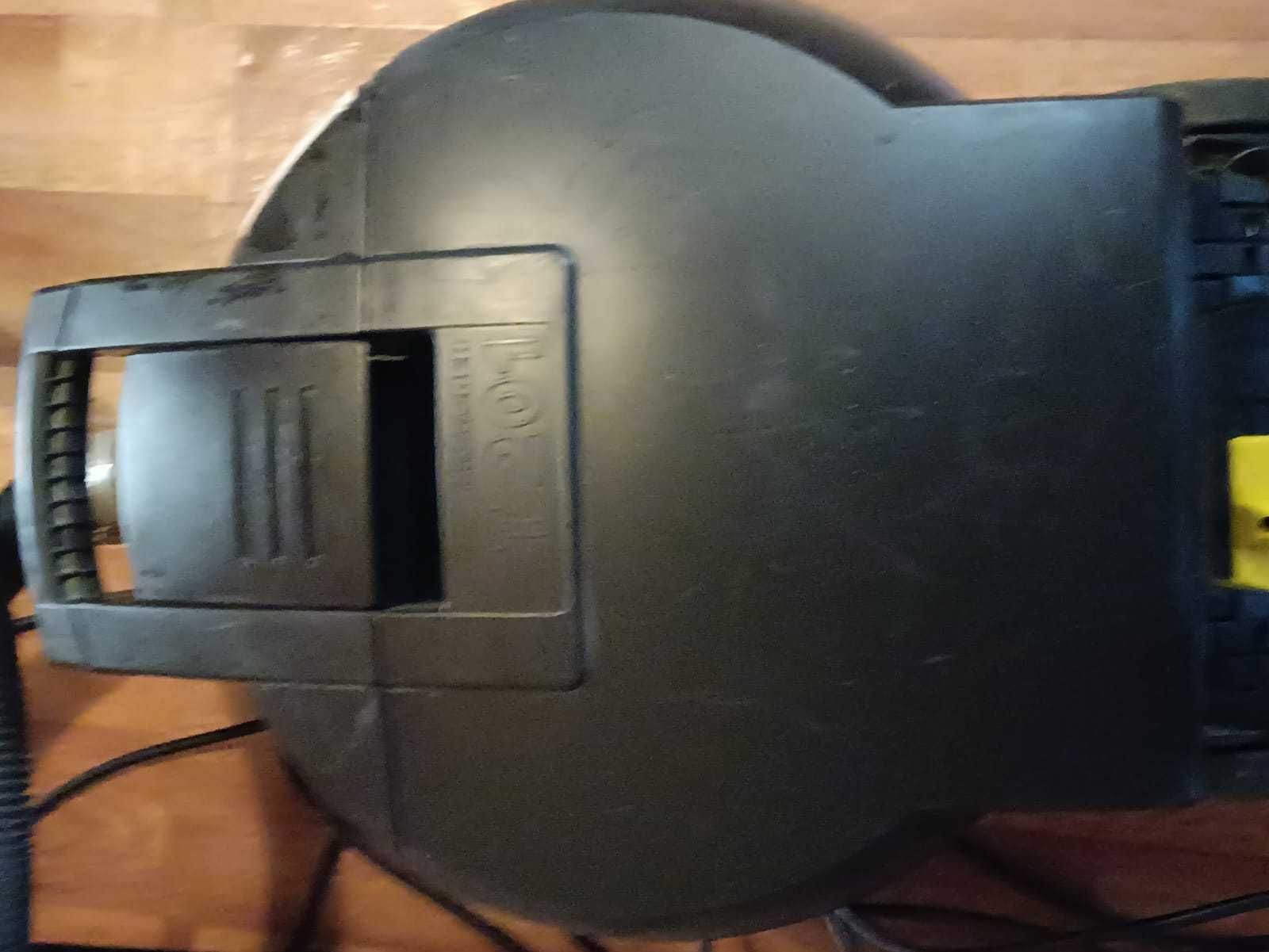Мощный пылесос Karcher