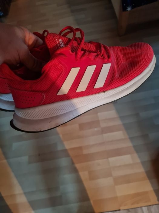 Schimb vand adidasi marca adidas